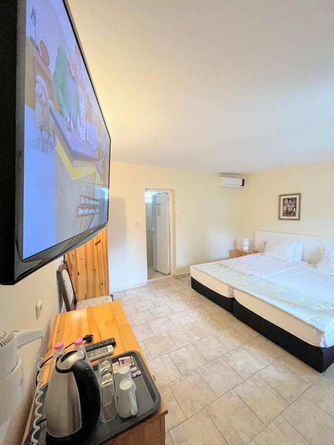 Hotel Lotus Family - Free Parking Sunny Beach
