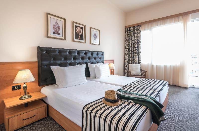 Hotel Lotus Family - Free Parking Sunny Beach